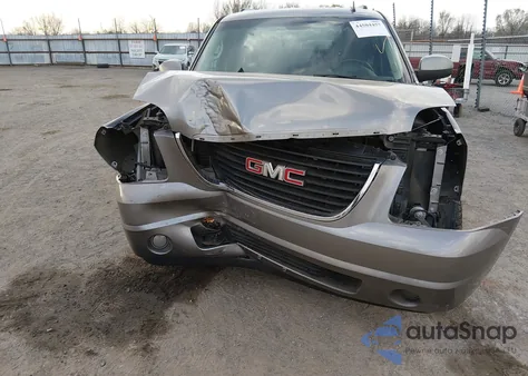 2008 GMC Yukon Sle z USA, uszkodzony, nr VIN 1GKFC13C28R137496